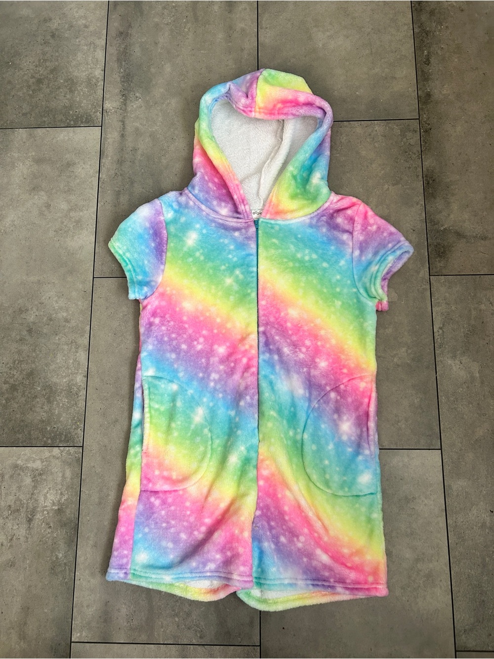 iScream shimmering rainbow romper soft cozy M (10-12)